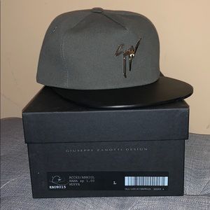 Giuseppe Zanotti Kenneth hat